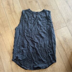 Lululemon Tank Top Medium?